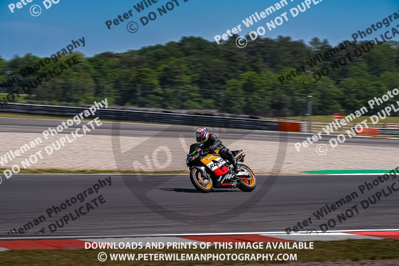 donington no limits trackday;donington park photographs;donington trackday photographs;no limits trackdays;peter wileman photography;trackday digital images;trackday photos